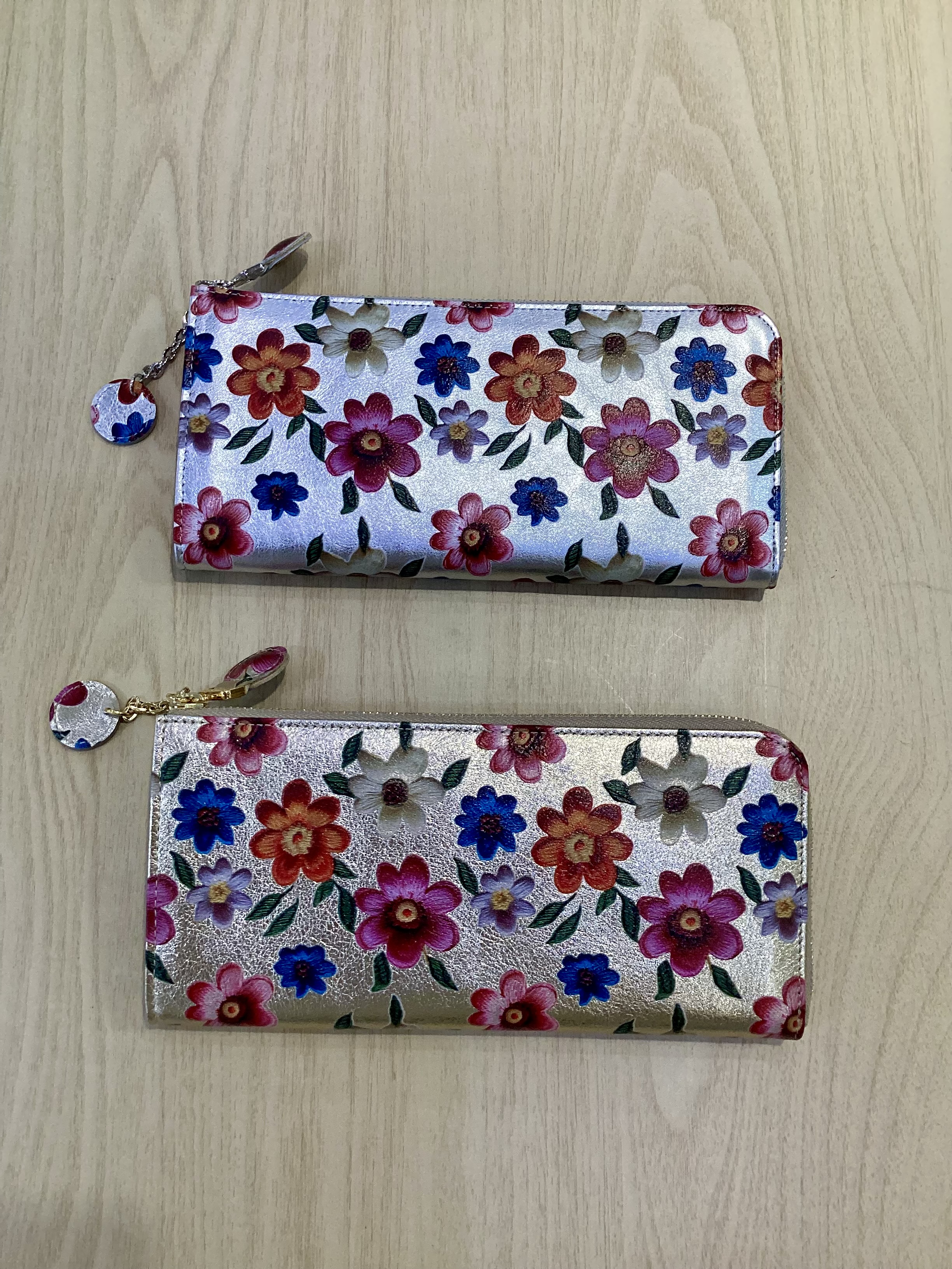 【華やかな大人可愛いお財布入荷🌺】