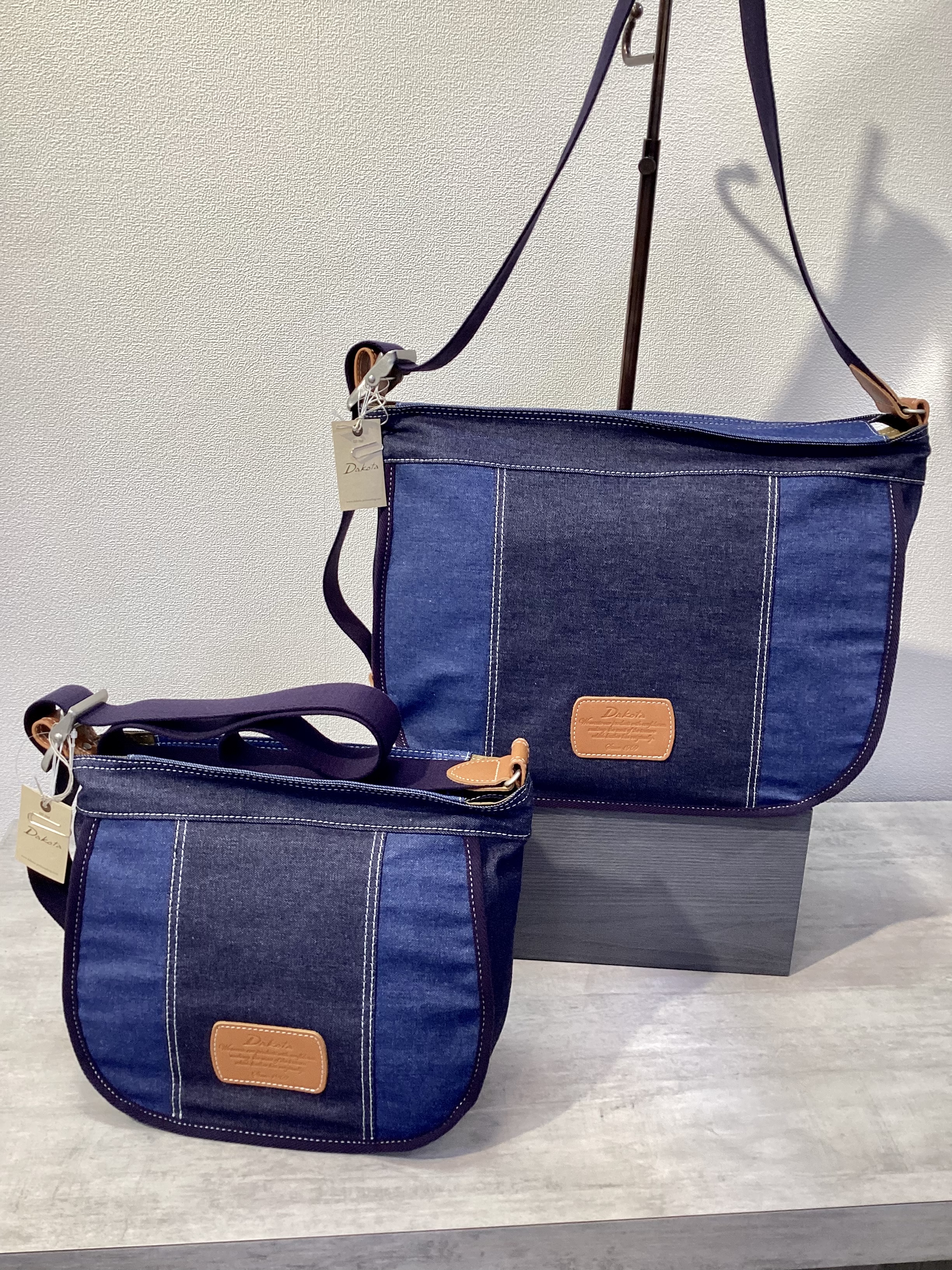 【日本製 の　DaKota“ダコタ”   新作ショルダーバッグ入荷】