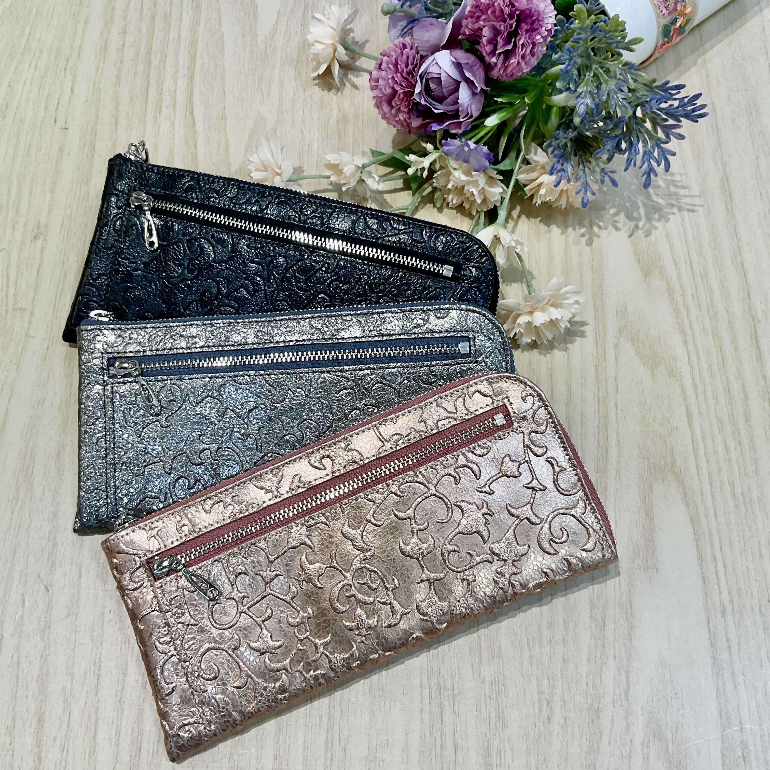 リベルテ【リエール】シリーズ新作財布入荷