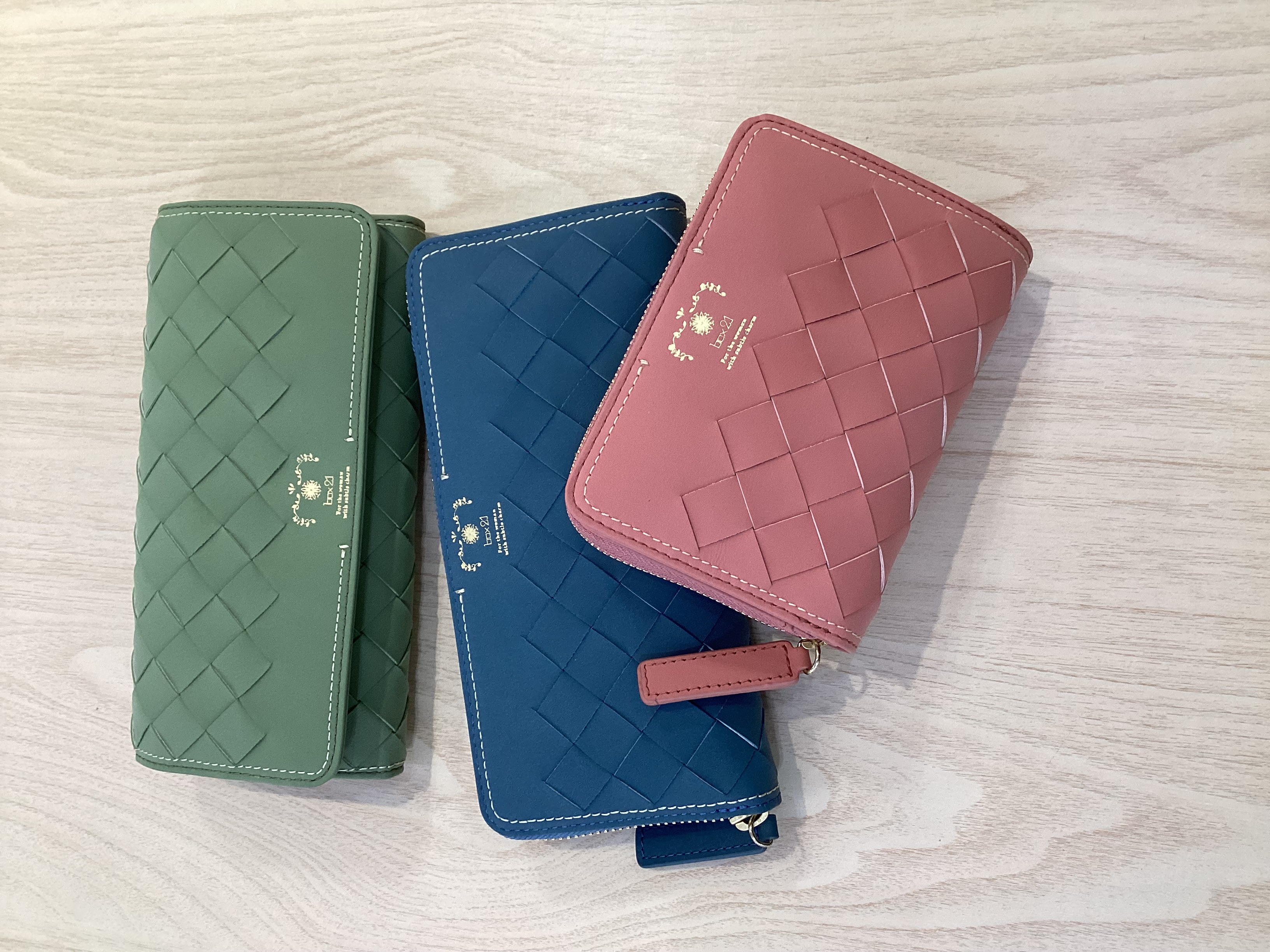 【ボックス21新作財布入荷🌺】