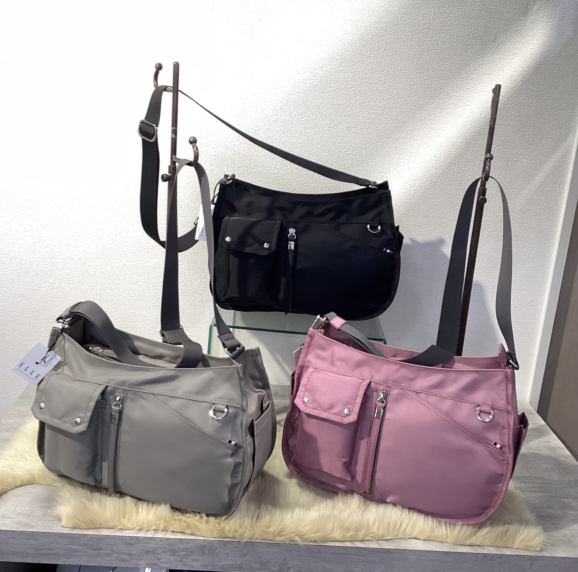 【 ELLE“エル”新作ショルダーバッグ入荷🌺】