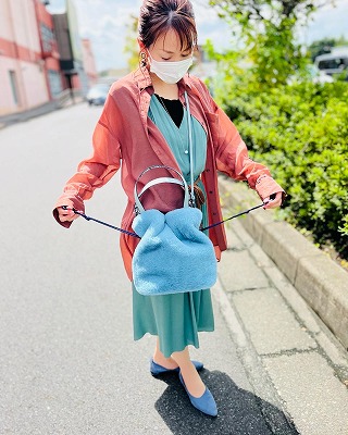冬の大定番!! センスに差がつくお洒落なファーバッグ☆彡