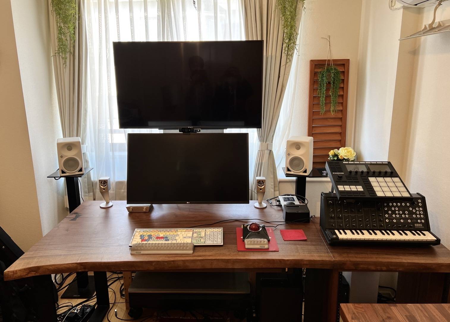 東京都代官山K邸|オーダー家具【ワークデスク】天然木の大型ワークデスクとサブデスク OJIKI工房