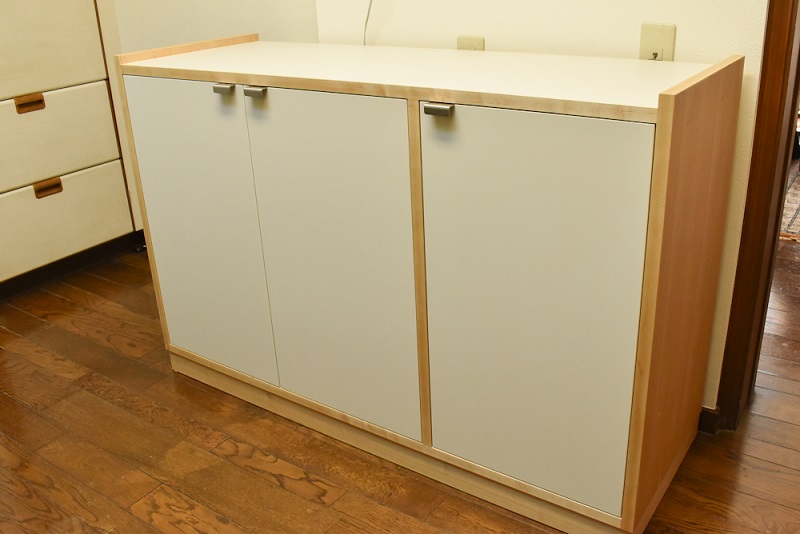 木製家具【オーダー：キッチン用サイドボード】メープル材の綺麗な木目を生かした収納家具　OJIKI工房