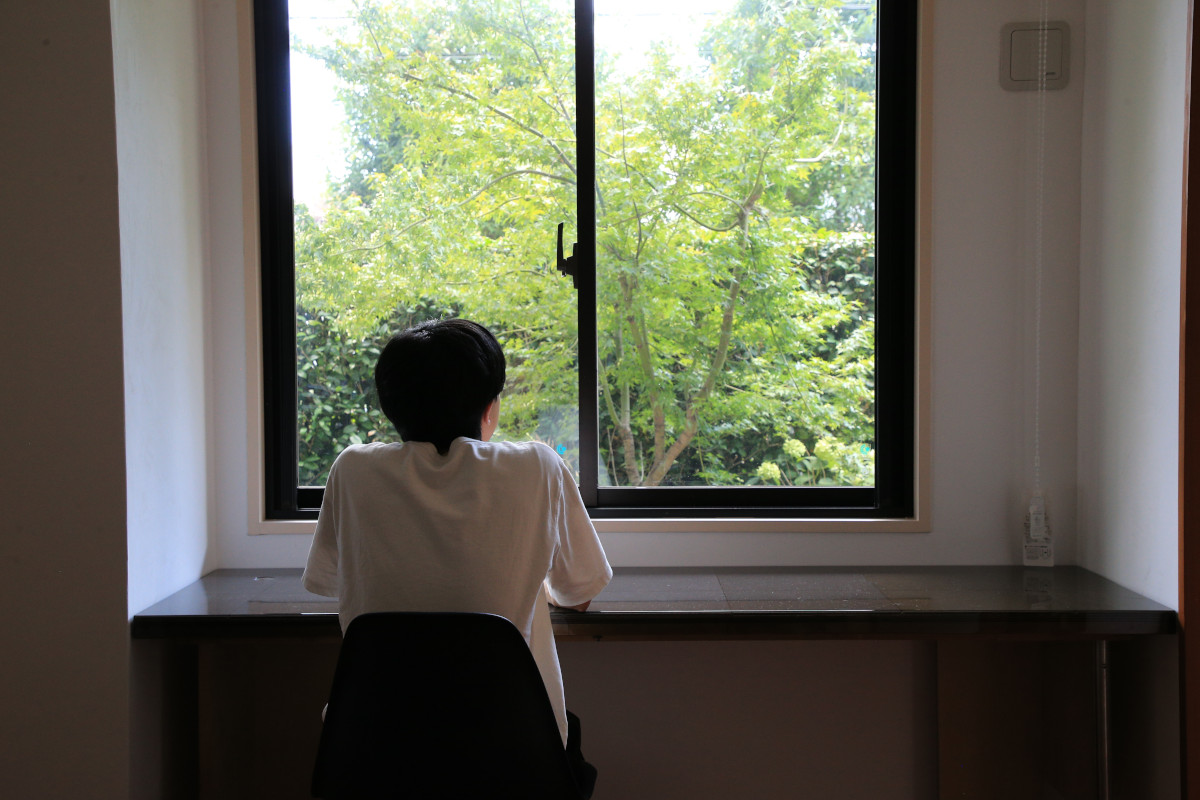 神奈川県川崎市｜オーダー木製家具【デスク】アップサイクル：住宅廃材×レジン OJIKI工房