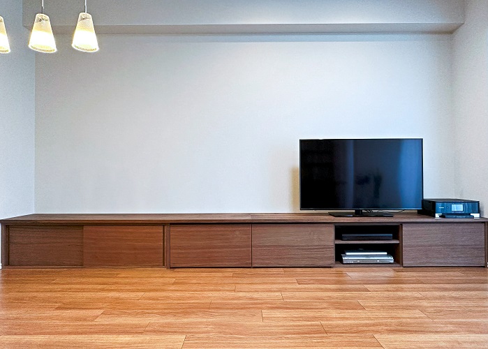 神奈川県横浜市|オーダー家具【横幅4.2mのロングサイズのTVボード】ウォールナット OJIKI工房