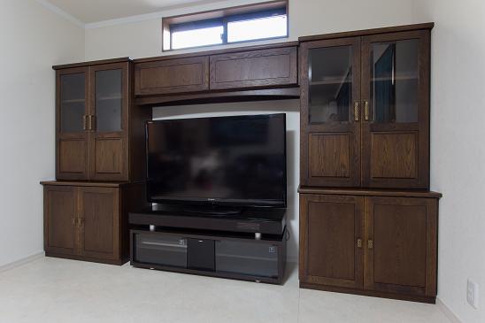 東京都町田市｜家具【オーダー壁面収納】天然木のナラ材でつくる大型の壁面収納　OJIKI工房