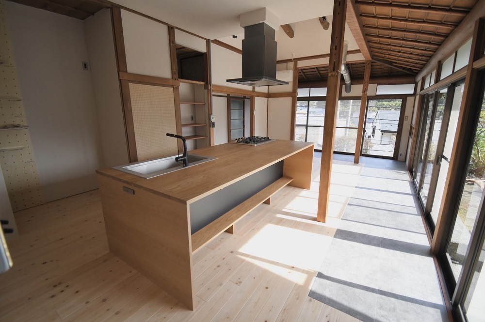 神奈川県鎌倉市｜オーダー建具【カウンターキッチン】和風デザインの高機能高性能キッチン　OJIKI工房