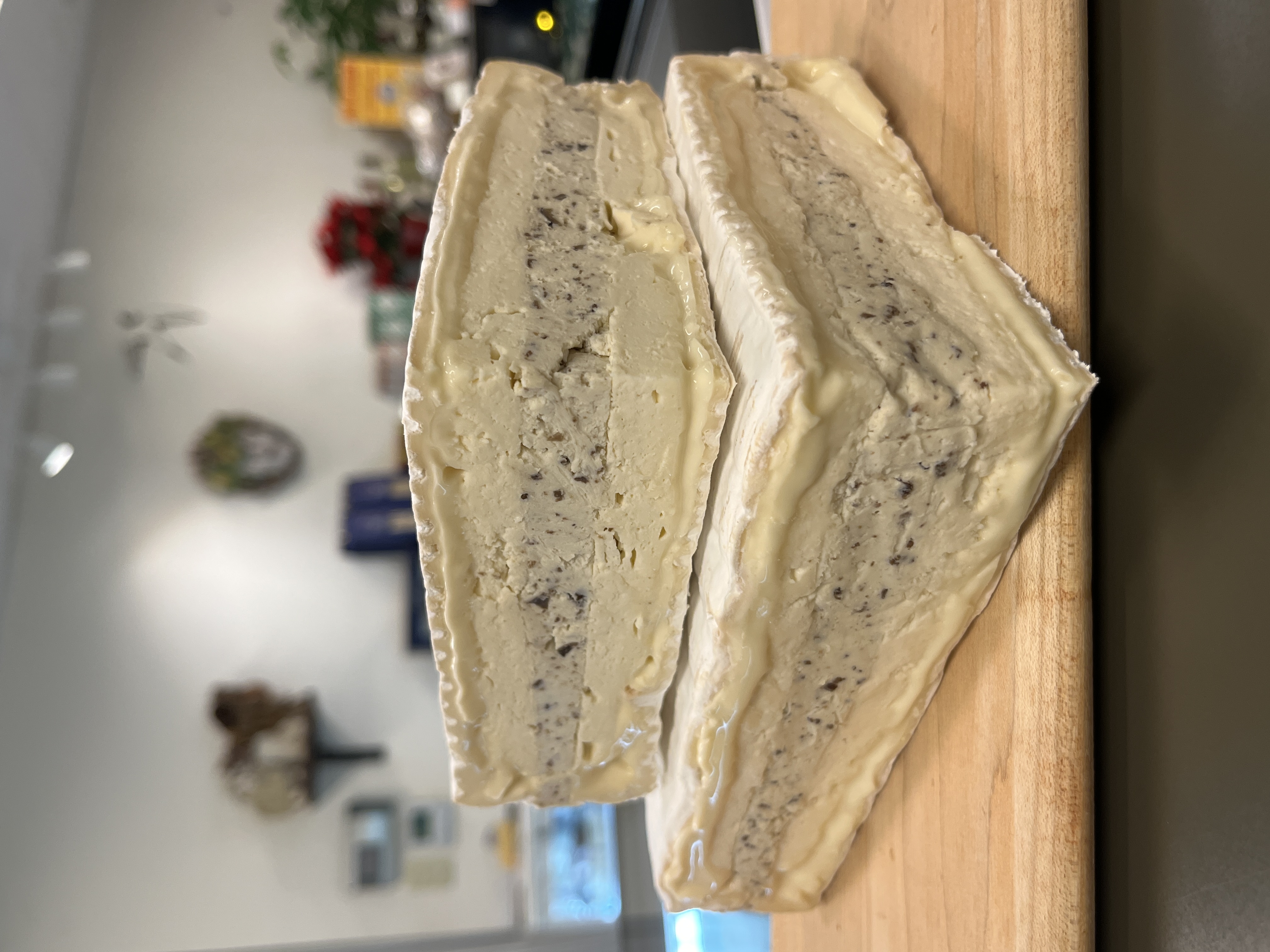 マドレーヌ•ア•ラ•トリュフ•ブランシュ•ダルバ