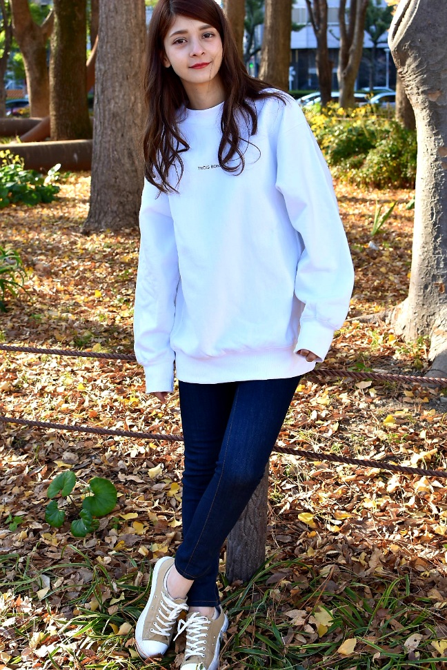 【sweatshirt　WHITE　裏起毛】